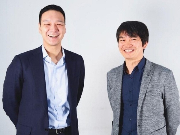 サムライインキュベート創業者の榊原健太郎氏（右）と同社 共同経営パートナーの長野英章氏（左）